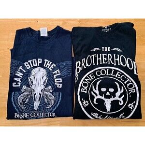 Bone Collector Mens Hunting T-Shirt Lot of 2 Navy & Black Michael Waddell Size M
